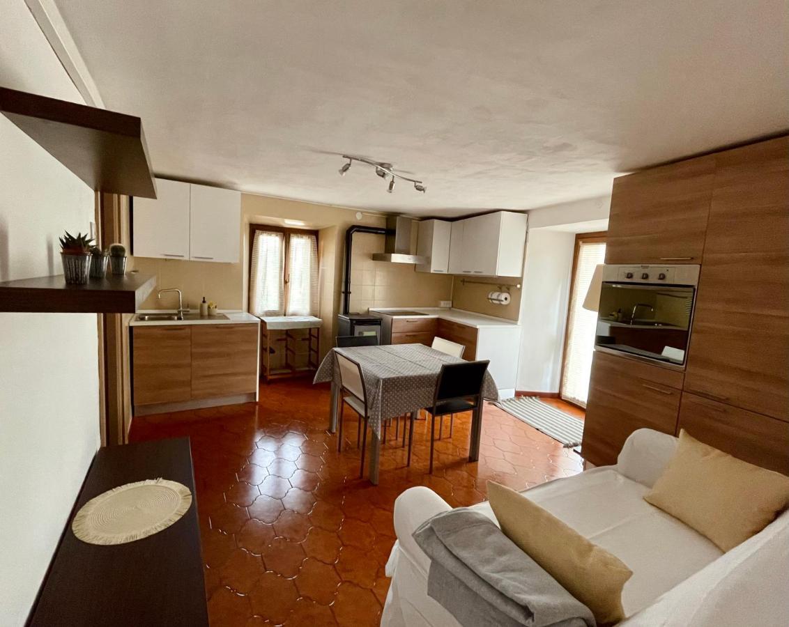 Maison Merlot Apartment Aosta Ngoại thất bức ảnh